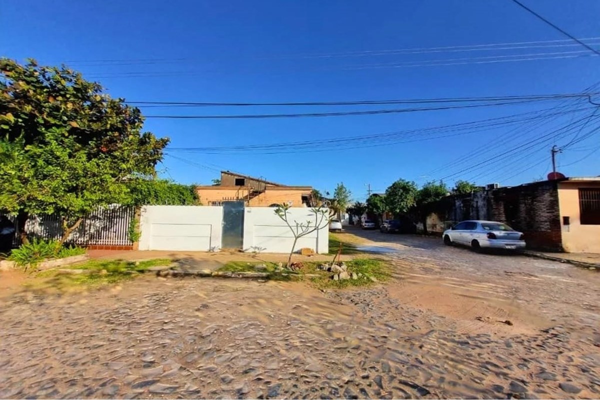 Casa à venda no Barrio Republicano, Assunção