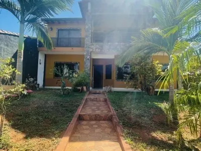 Casa à venda no centro urbano de Capiata, Central