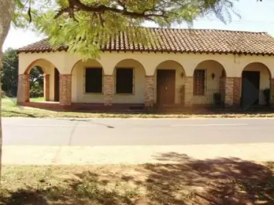 Casa en venta en el centro de Altos, Cordillera 1