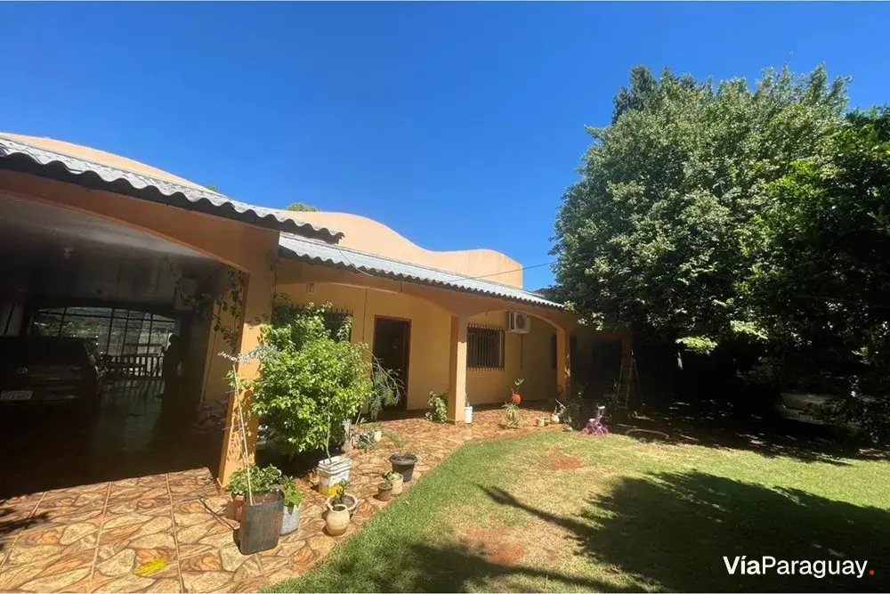 Casa à venda no centro de Hernandarias, San Carlos