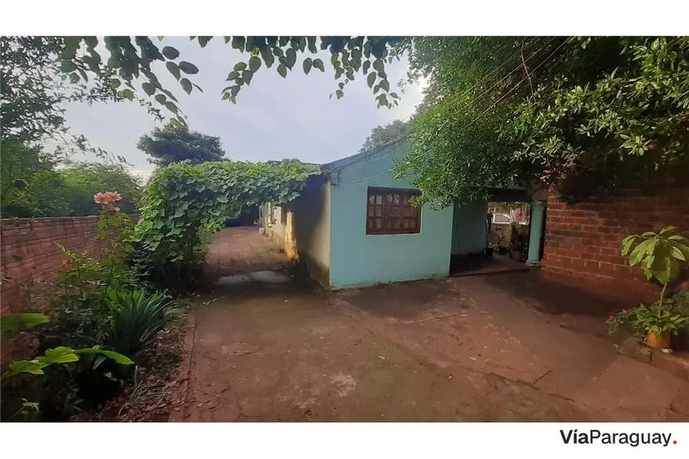 Casa à venda em Encarnación com duas moradias
