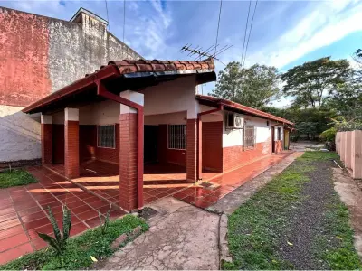 Casa à venda em Encarnación, Itapúa