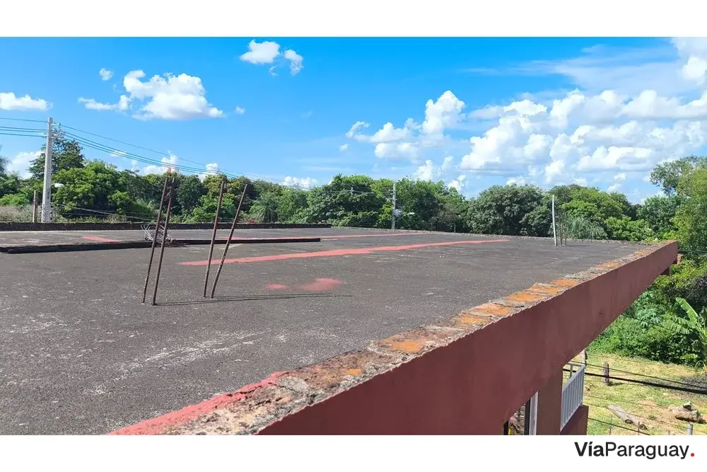 Casa en venta en esquina en Barrio San Miguel