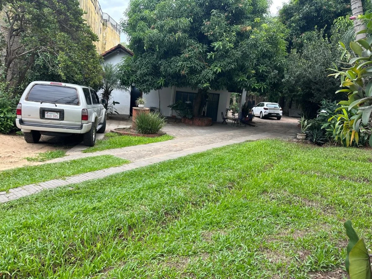 Corner house for sale in Naranjaty, San Antonio