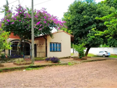 House for sale on a corner in Pa'i Ñu, Ñemby