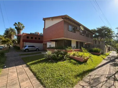 Casa à venda em esquina em Santa Librada, Assunção
