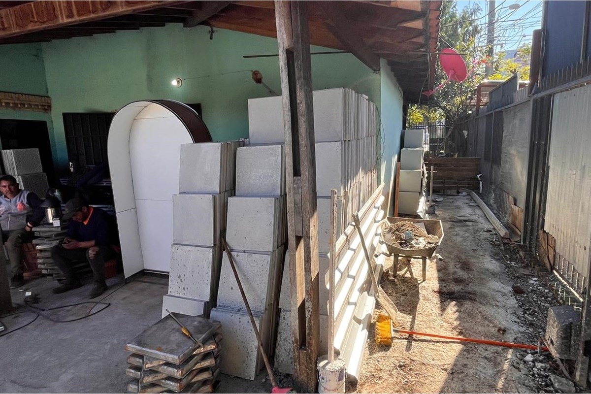 Casa en venta en esquina en Tercer Barrio, Luque