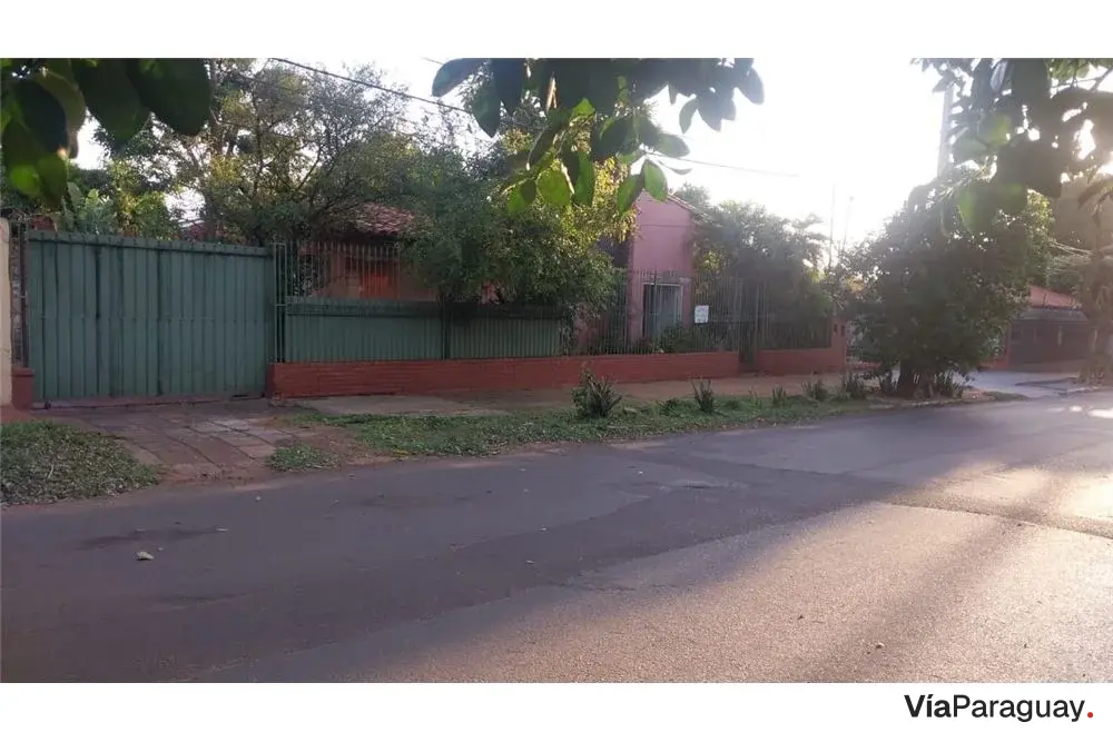House for sale in Fernando de la Mora, southern area
