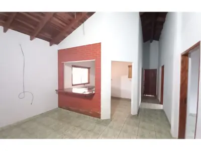 Casa à venda em Fram, Itapúa