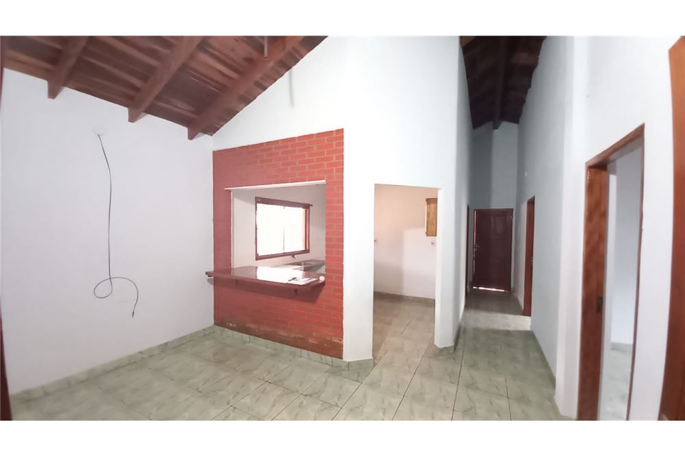 Casa à venda em Fram, Itapúa