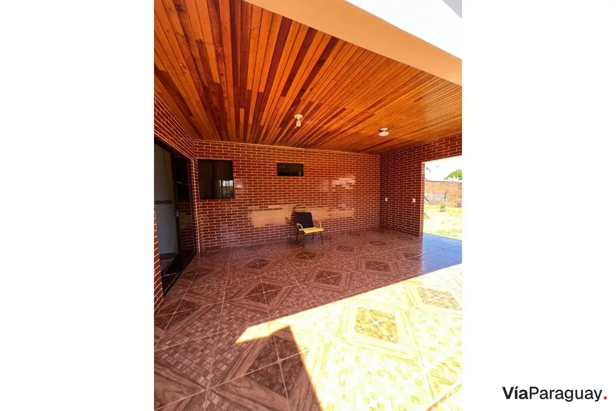 Casa à venda em Hernandarias, bairro Trigal 3