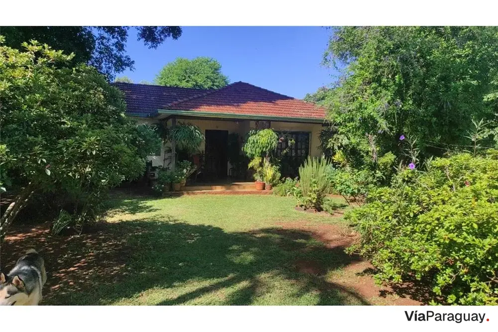 Casa à venda em Hohenau, Itapúa, com amplo terreno