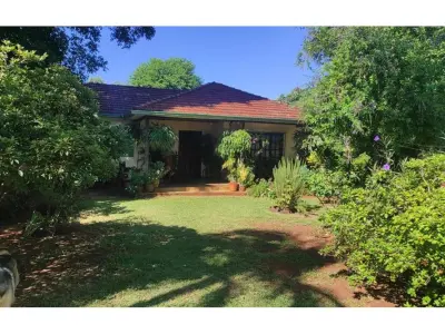 Casa à venda em Hohenau, Itapúa, com amplo terreno