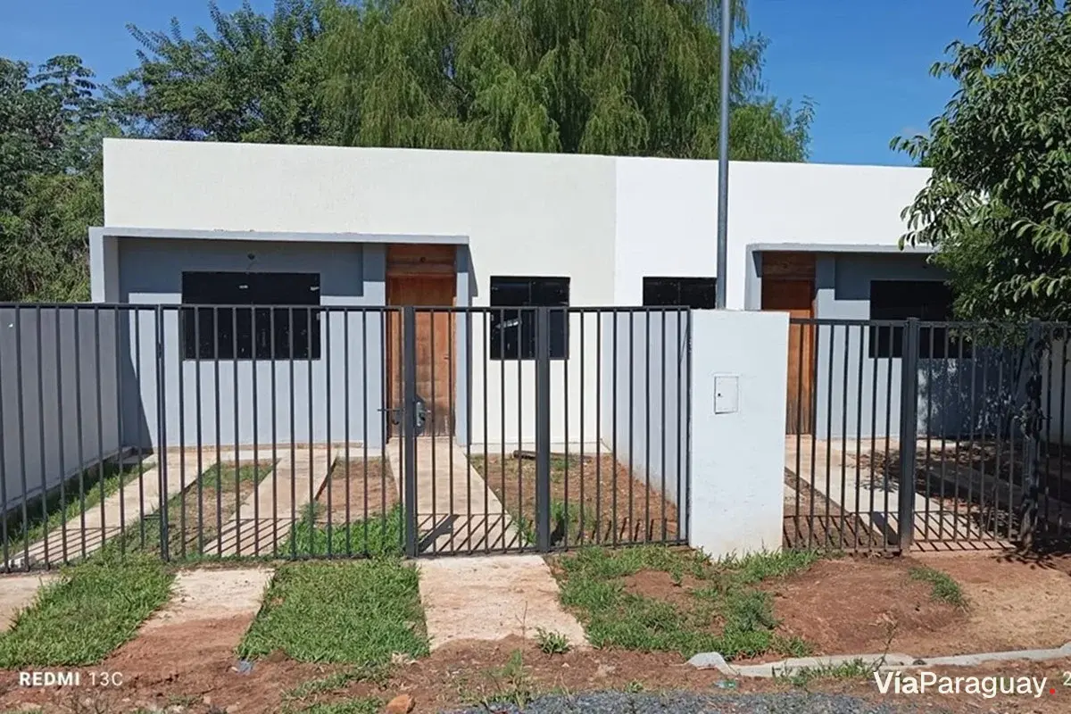 House for sale in Isla Bogado, Luque