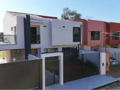 Casa à venda em Itá Enramada, Assunção