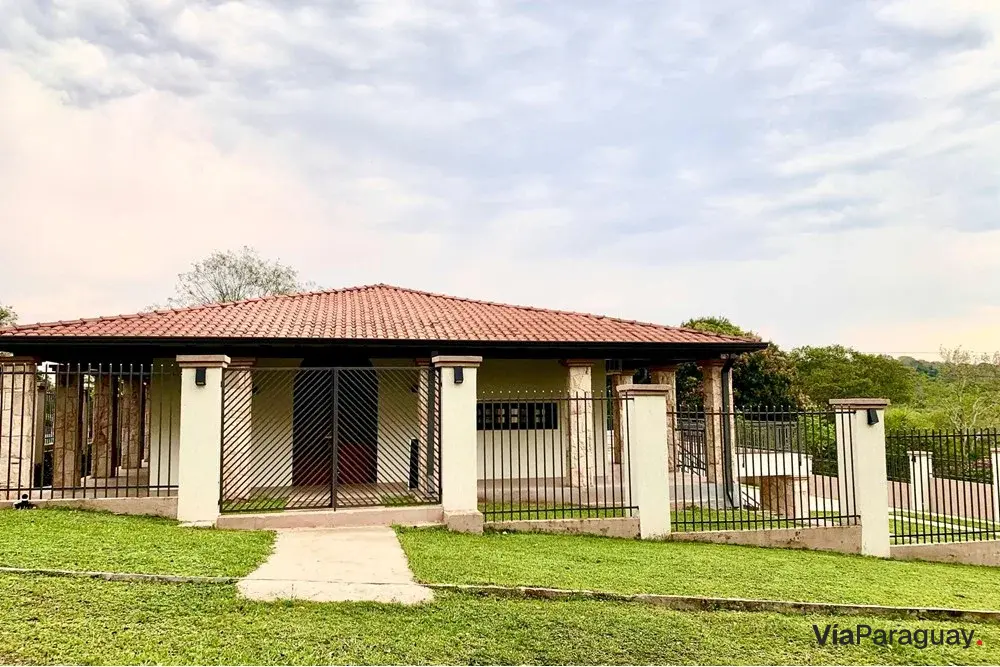 Casa en venta en Itacurubí de la Cordillera, Cordillera