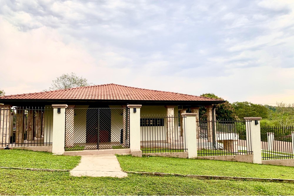 Casa à venda em Itacurubí de la Cordillera, Cordillera