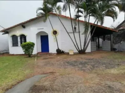 Casa à venda em Itay, Assunção — terreno de 450 m²