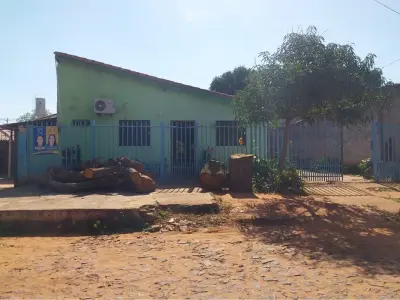 Casa en venta en Kennedy, Capiatá, con 4 dormitorios