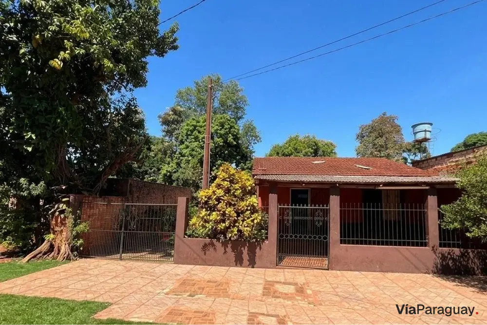 House for sale in Km 10 Acaray, Ciudad del Este