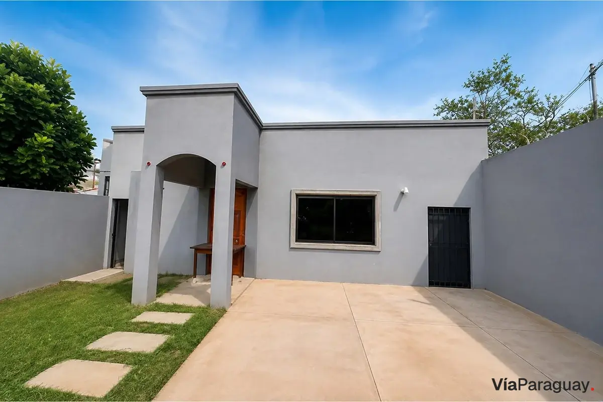 House for sale in Laguna Grande, Fernando de la Mora