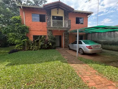 House for sale in Laguna Grande, Fernando de la Mora