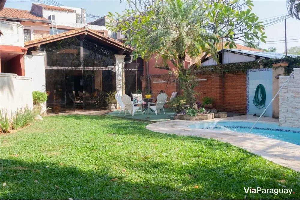 Casa à venda em Lambaré, B° Villa Virginia