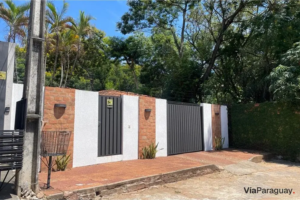 House for sale in Lambaré, Valle Apu'a II neighborhood