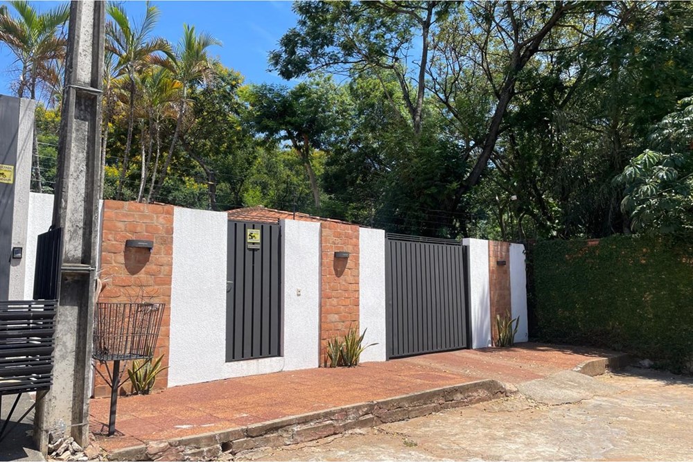 Casa en venta en Lambaré, barrio Valle Apu'a II