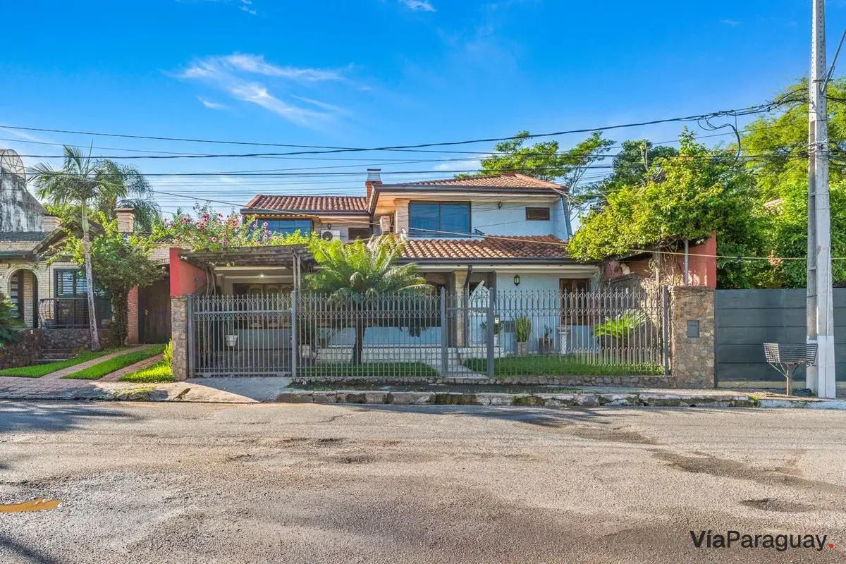 Casa en venta en Lambaré, zona Municipalidad