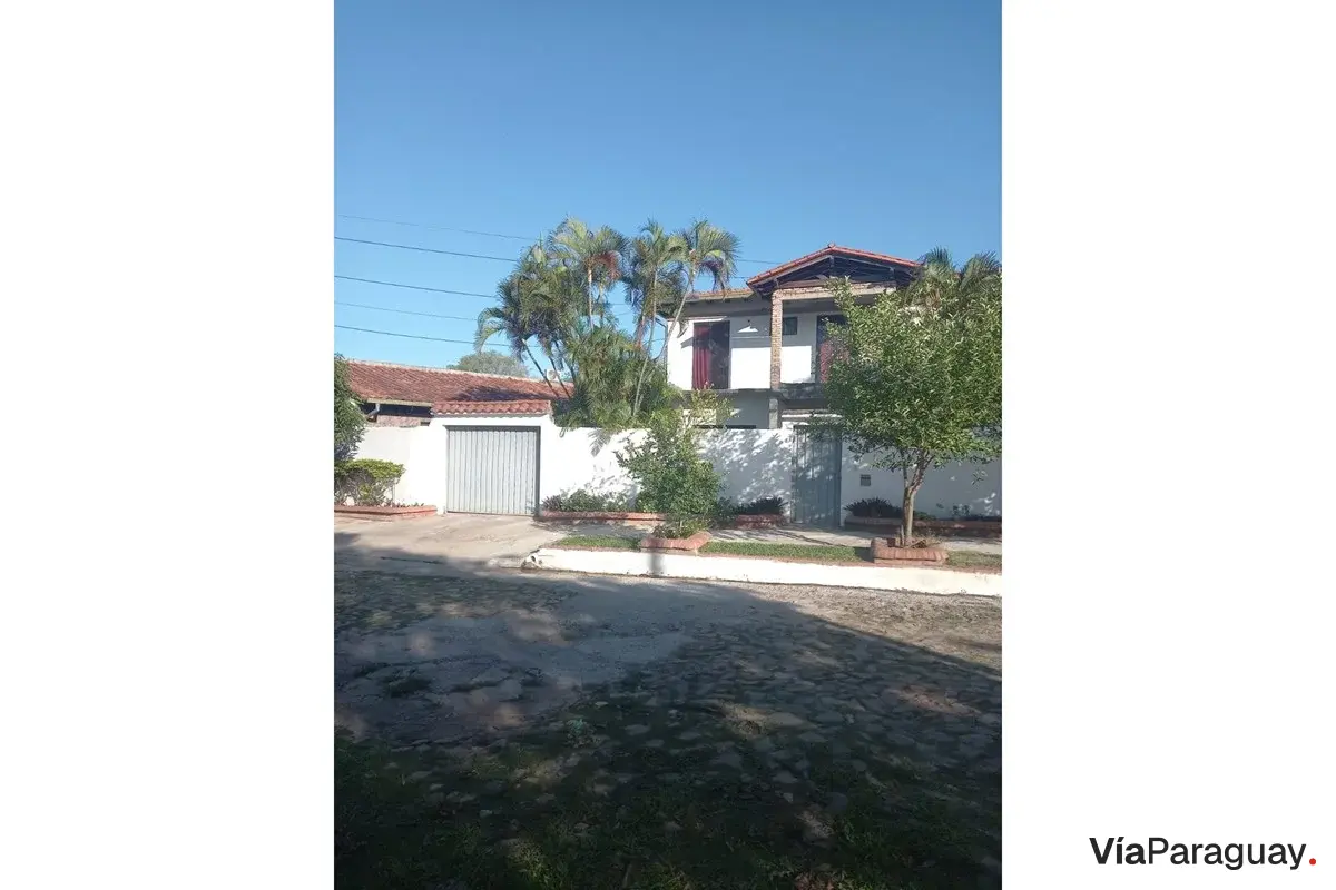 Casa à venda em Las Colinas, Loma Pytá, Assunção