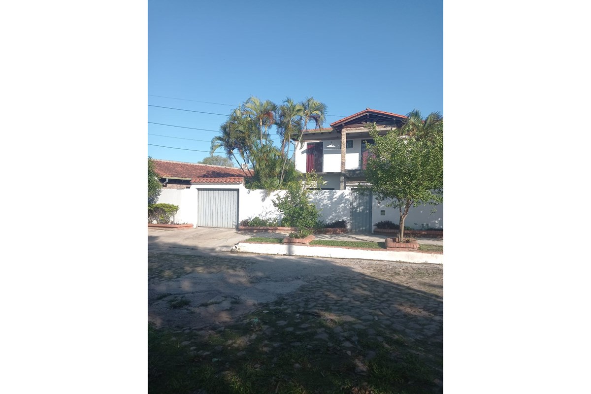 Casa en venta en Las Colinas, Loma Pytá, Asunción