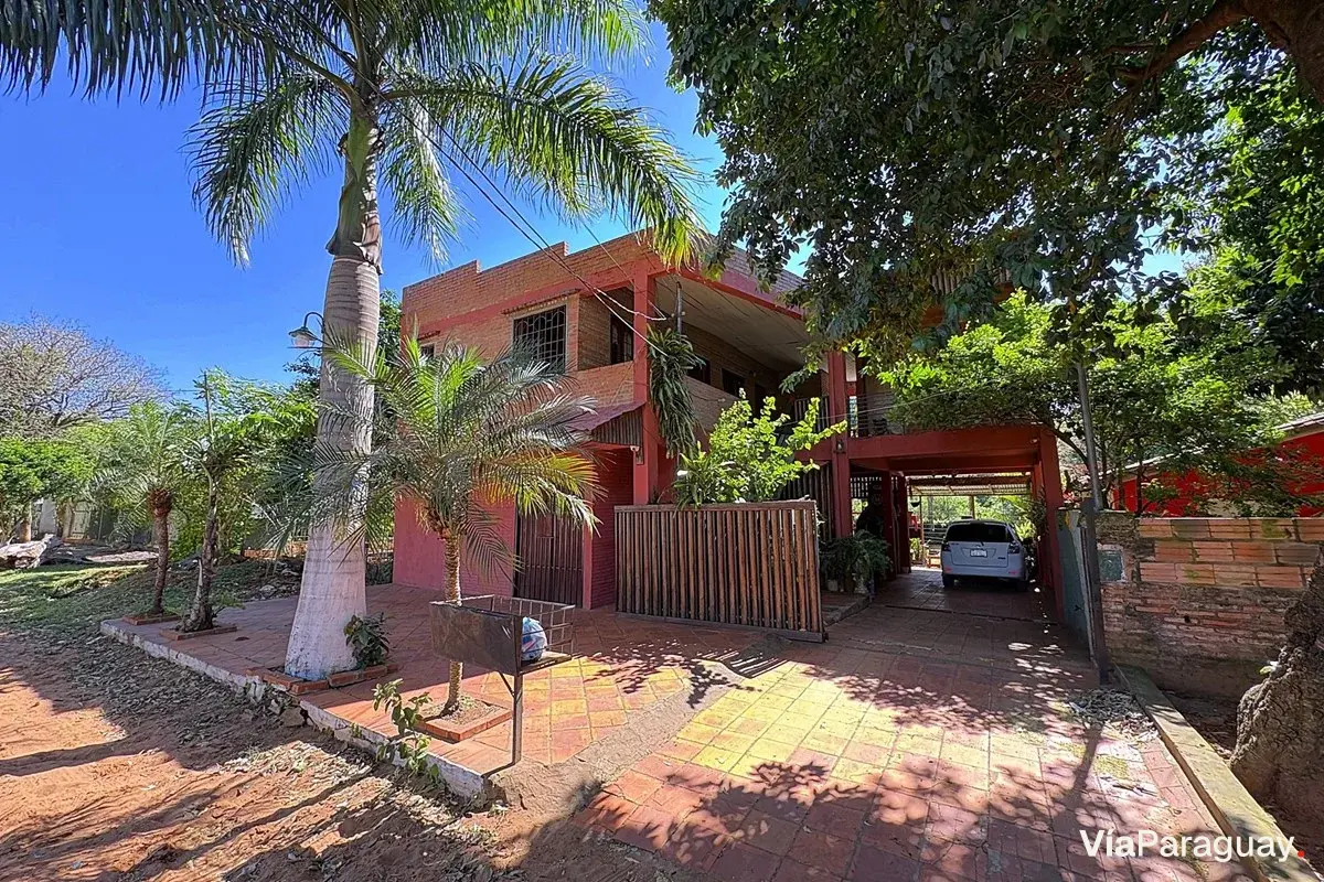 House for sale in Laurelty, Capiatá, with 4 bedrooms