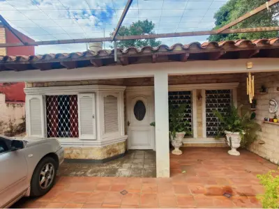 House for sale in Loma Clavel, Capiatá