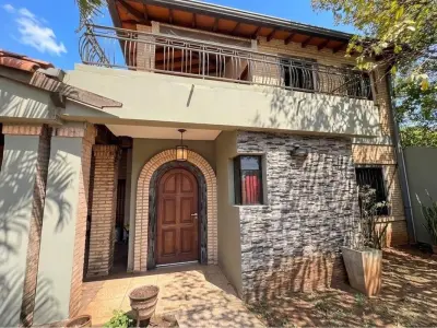 Casa en venta en Loma Merlo, Luque