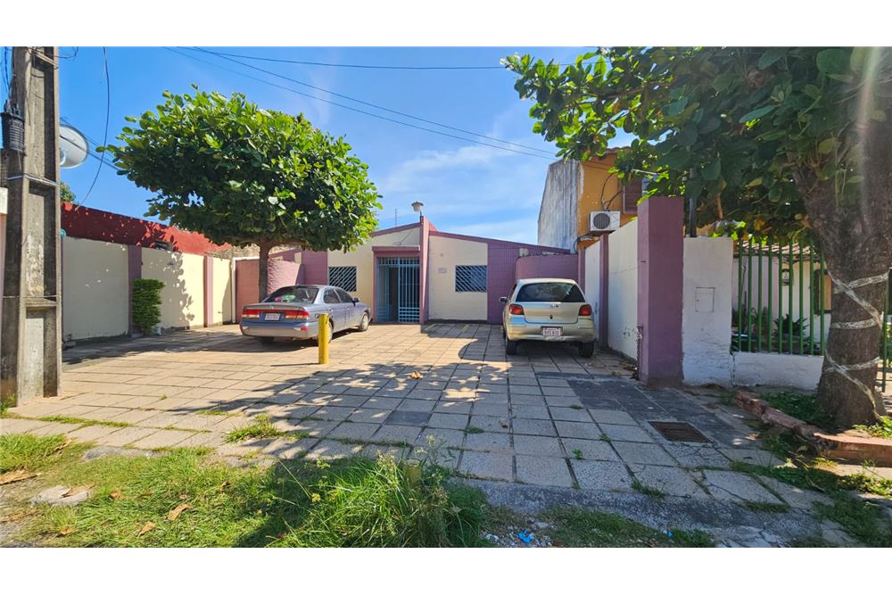 Casa en venta en Loma Pytá, Asunción
