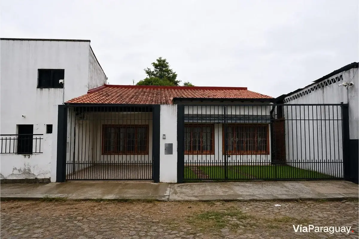 Casa à venda em Loma Pytá, Asunción
