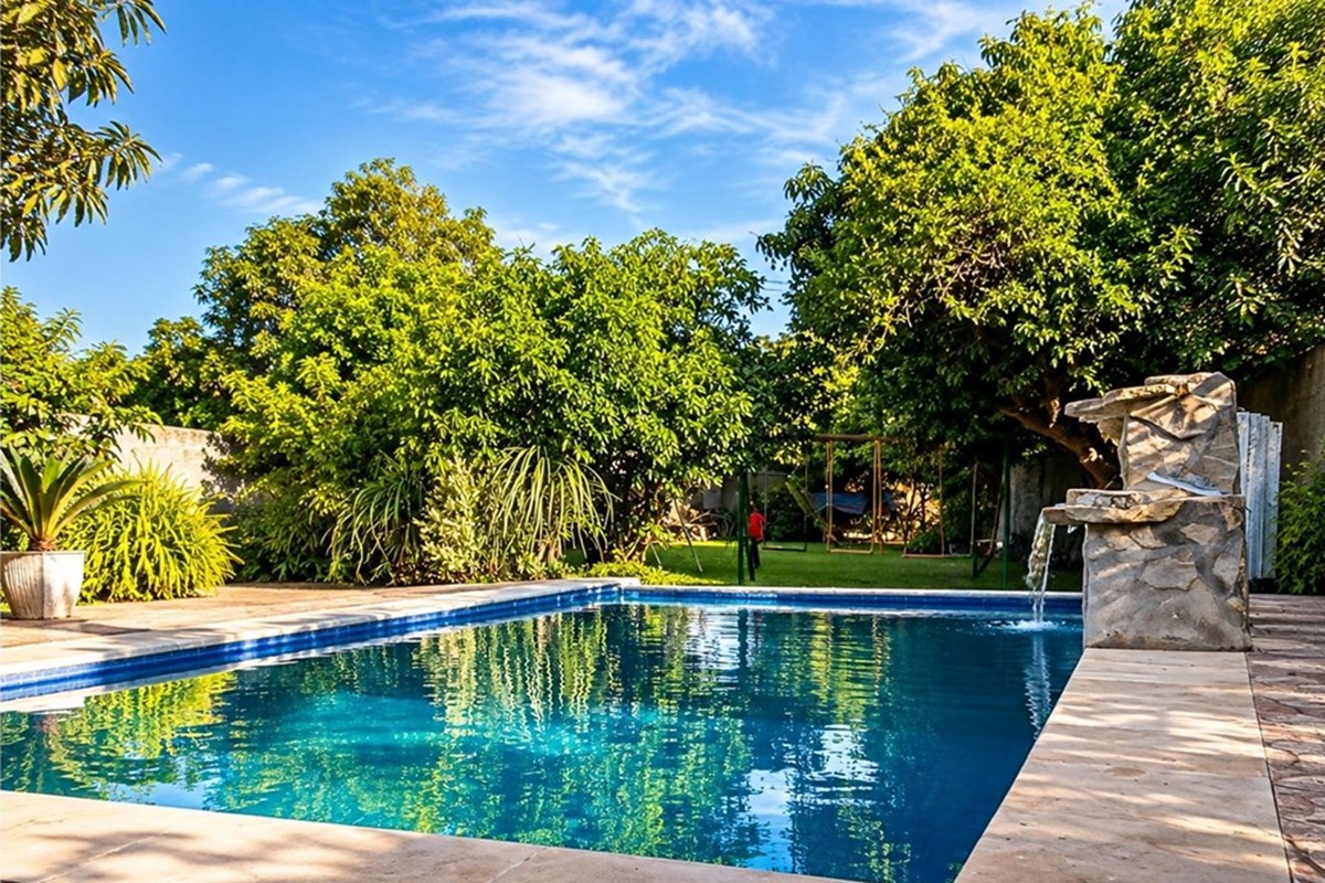 House for sale in Loma Pytá, Asunción