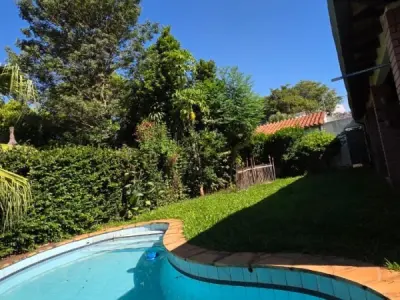 House for sale in Los Laureles, Asunción – USD 370,000