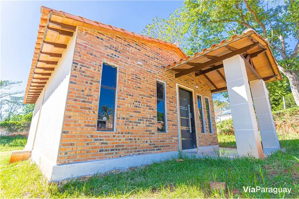 Casa en venta en Luque, barrio Itá Angu'a