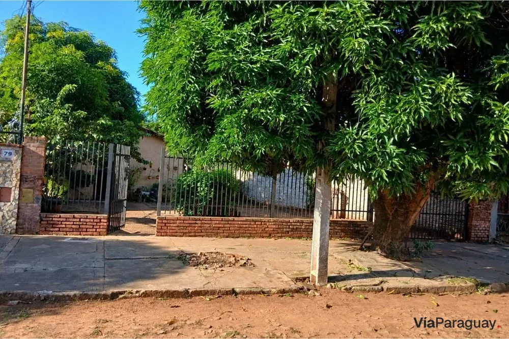 Casa en venta en Luque, Barrio Primavera