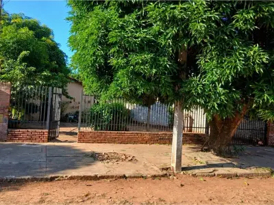 Casa en venta en Luque, Barrio Primavera