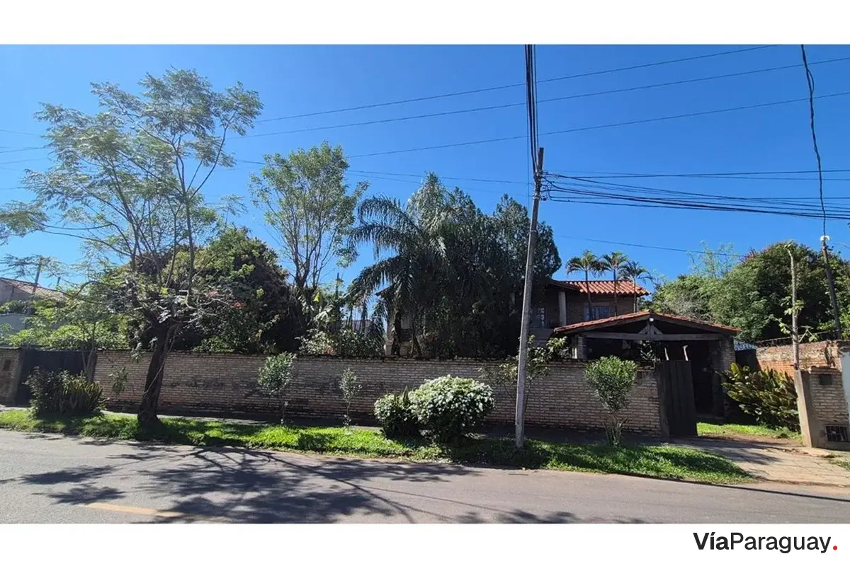 Casa en venta en Luque, Campo Grande