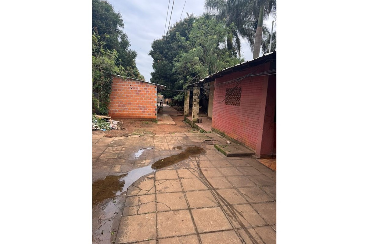 House for sale in Luque with two adjoining properties