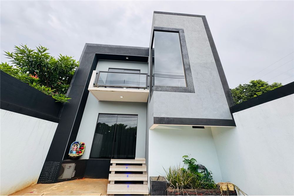 Casa à venda em Maramburé, Luque