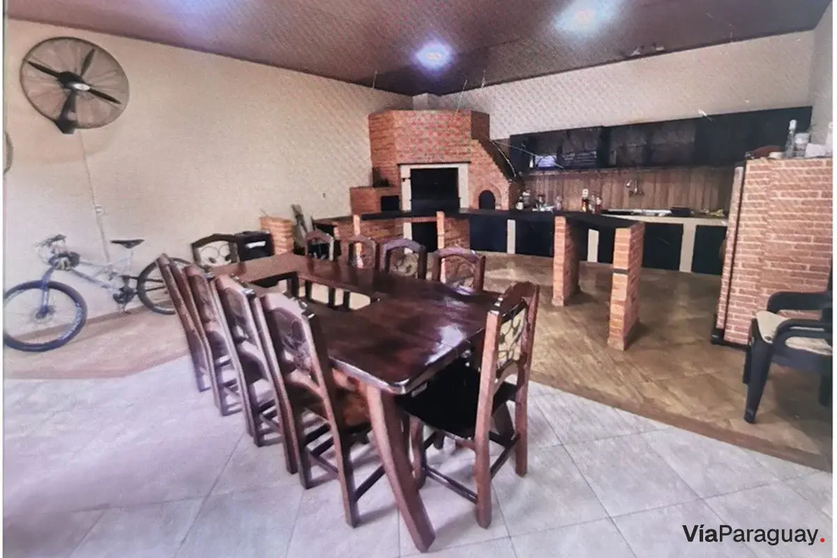 House for sale in Maramburé, Luque, with 3 bedrooms