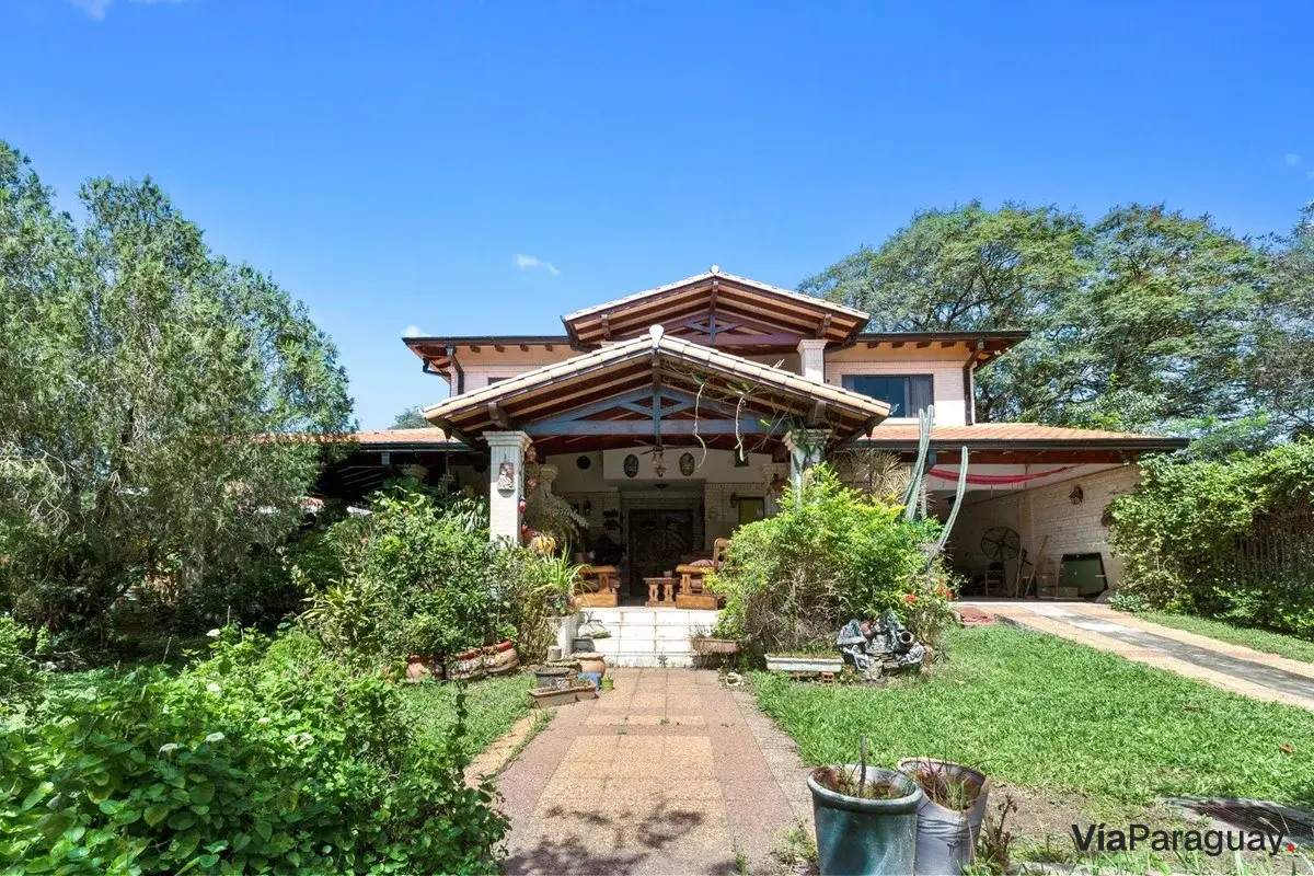 Casa à venda em María Auxiliadora, Mariano Roque Alonso