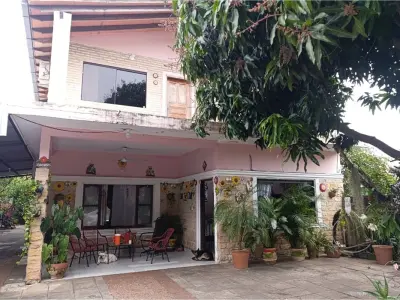Casa à venda em Mariano Roque Alonso, Central