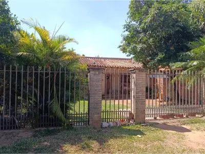 House for sale in Mbayué, Limpio, with 2 bedrooms