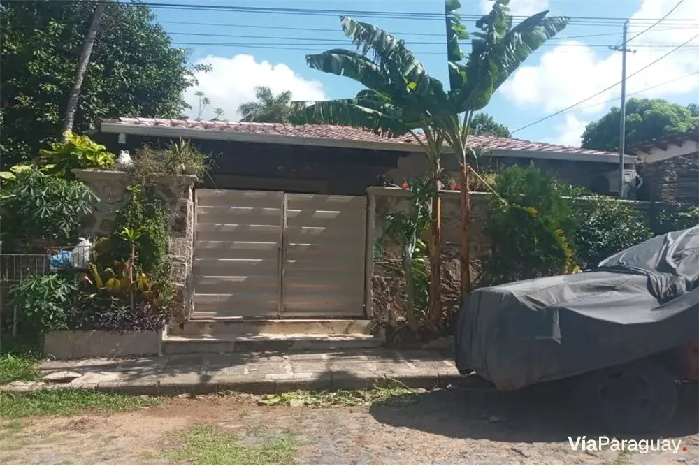 Casa en venta en Mbocayaty, Asunción - 3 dormitorios